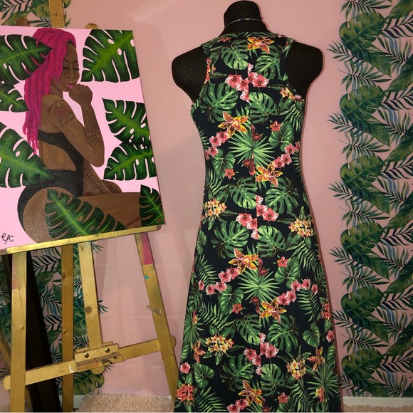 Zinzane Navy (or Black) Tropical Print Maxi Dress - Picture 2 of 8